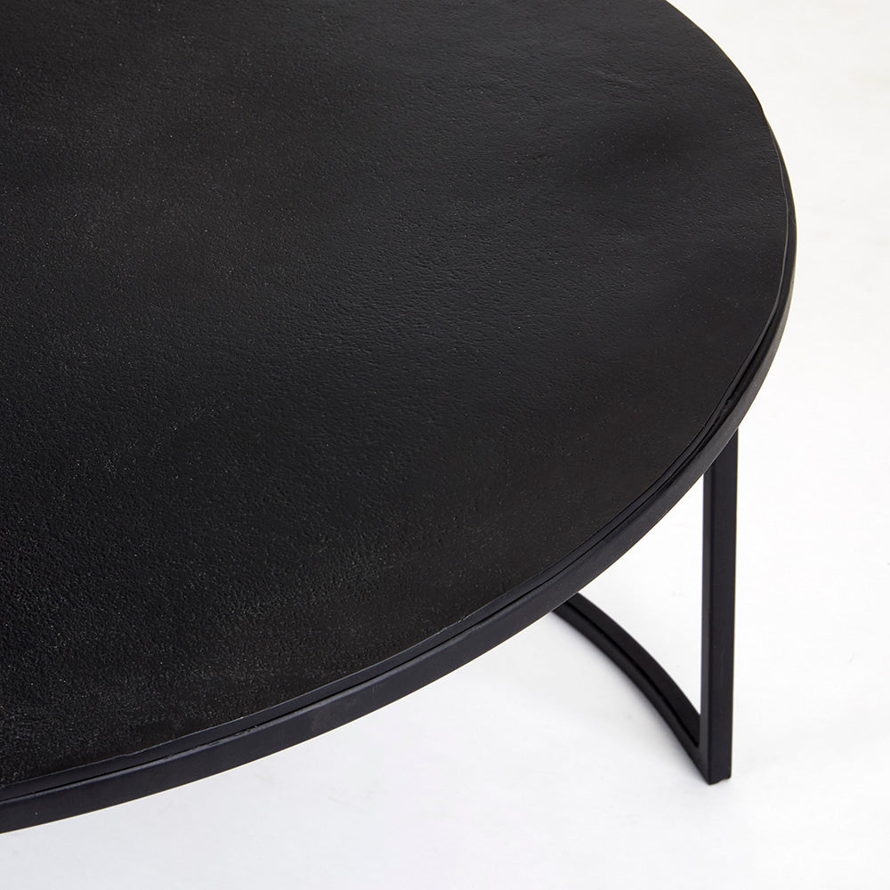 Iron Round Tables: Black