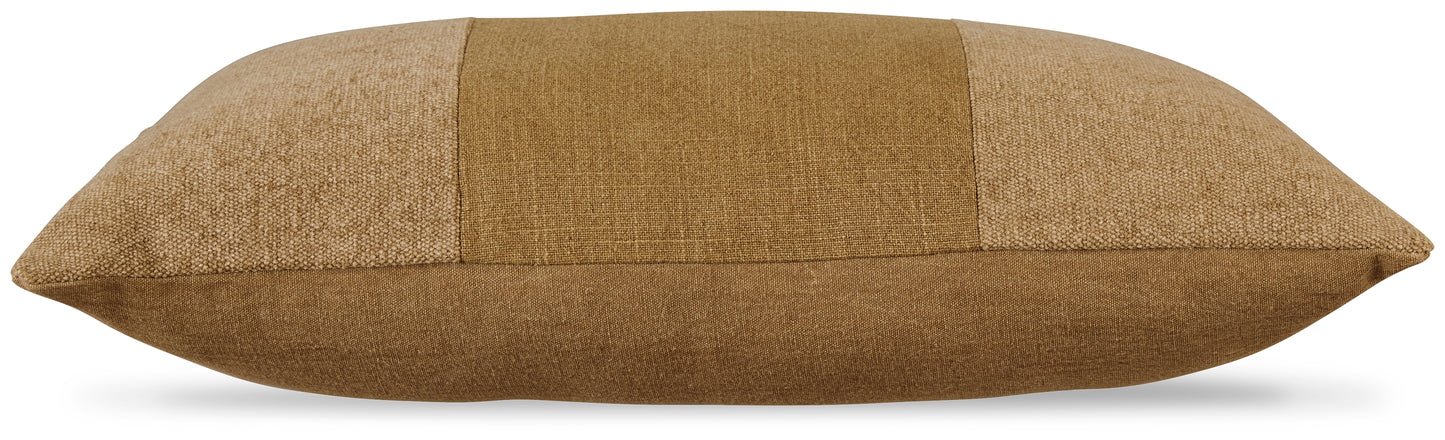 Dovinton Pillow (Set of 4)