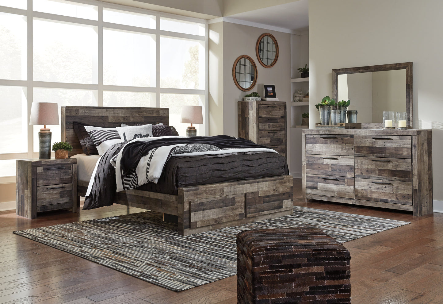 Derekson King Panel Bed with 2 Storage Drawers