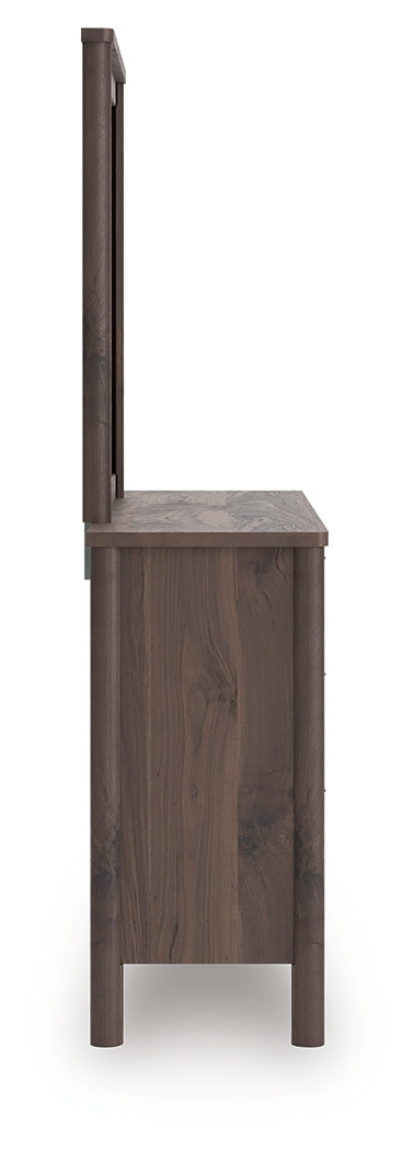 Pamytta Queen Panel Bed, Dresser, Mirror and Nightstand