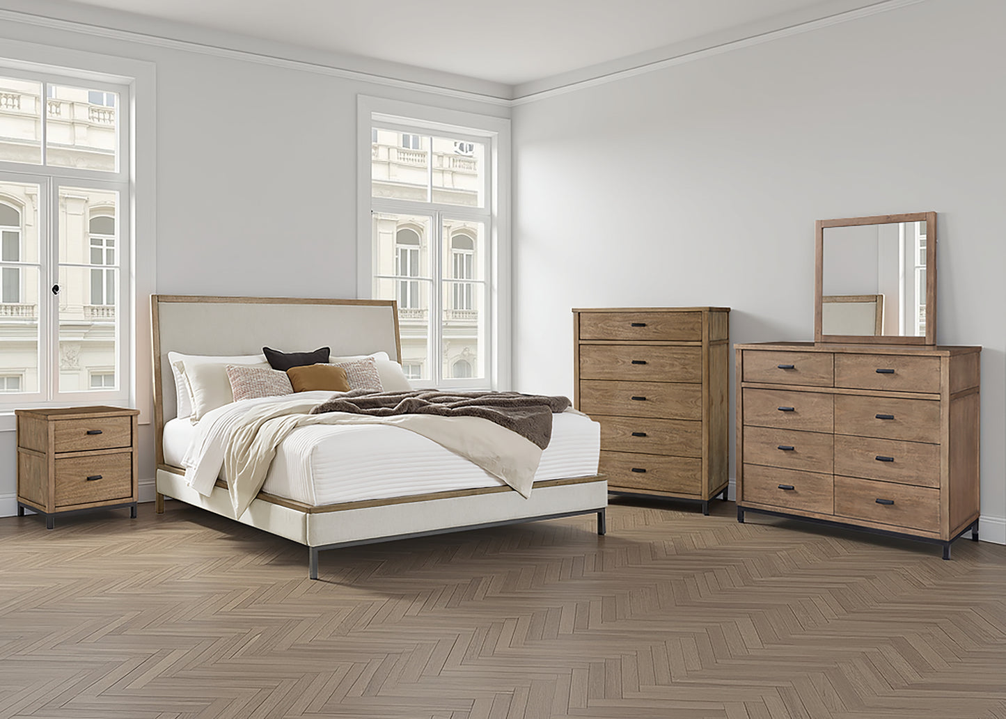 Tomtyn Queen Upholstered Bed