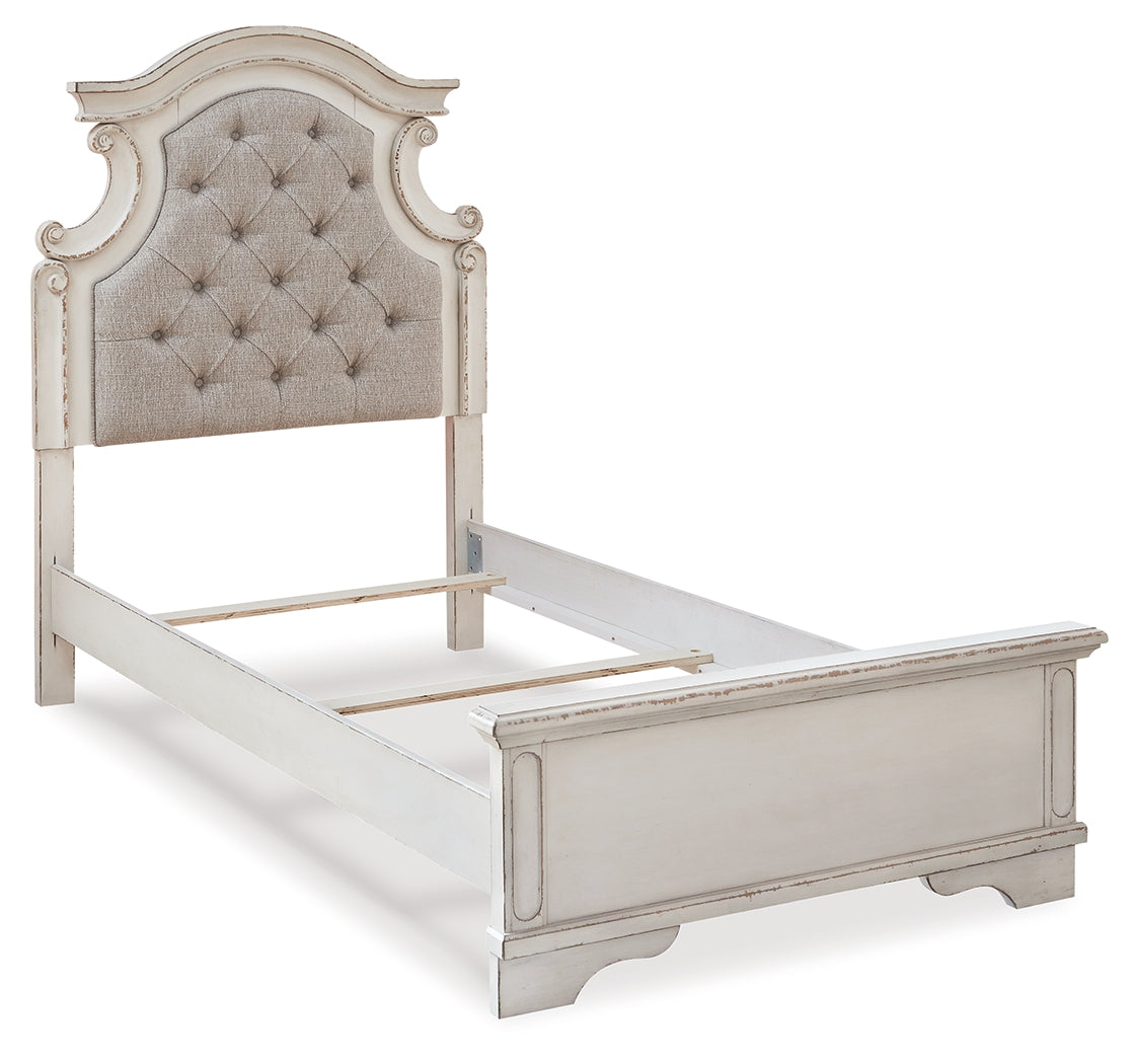 Realyn Twin Bed, Dresser and Mirror