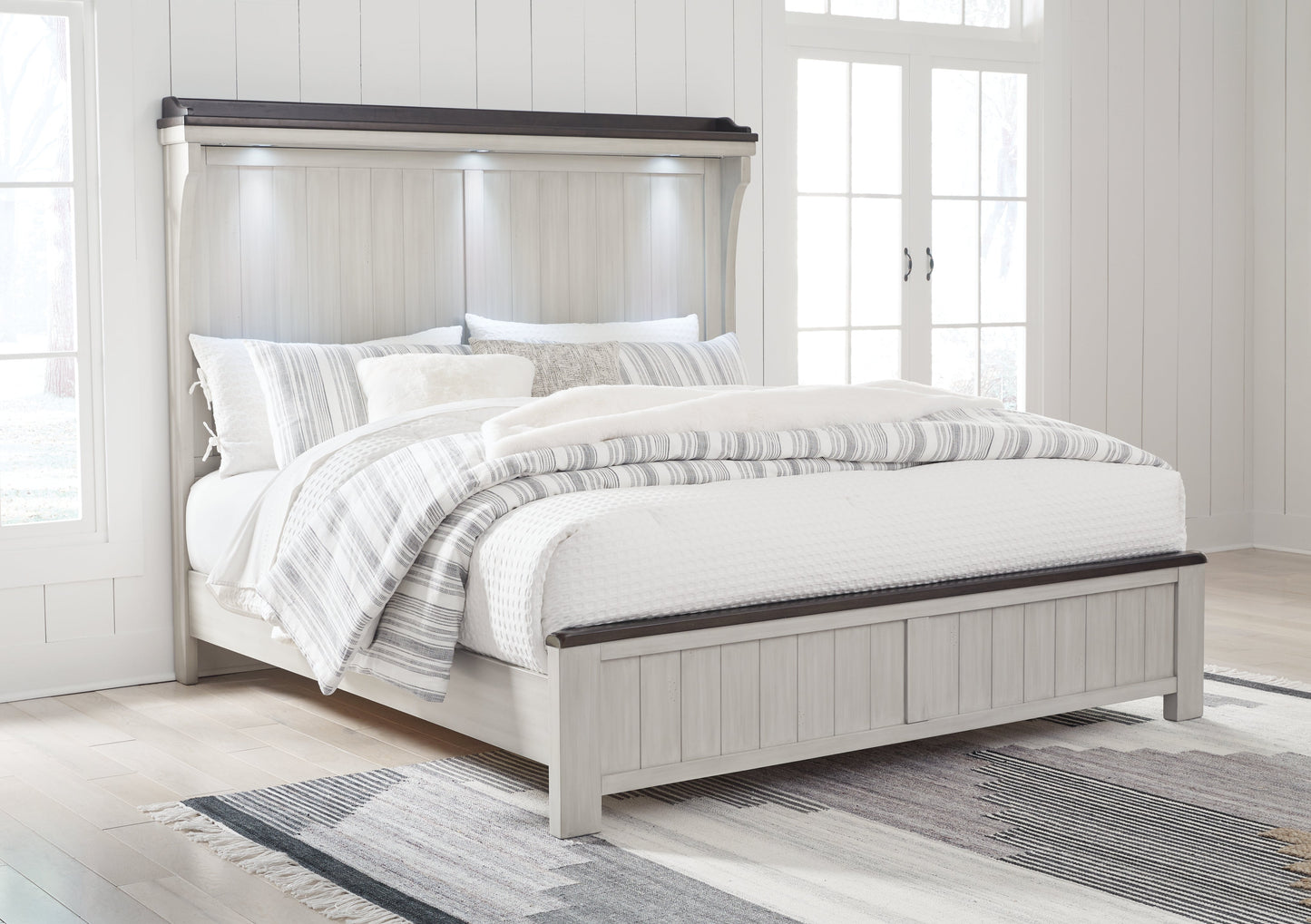 Darborn California King Panel Bed