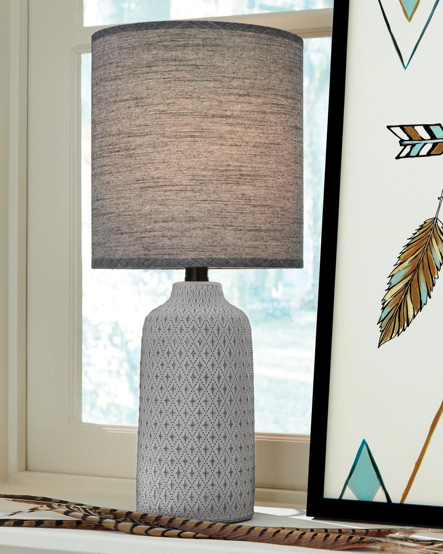 Donnford Table Lamp (Set of 2)