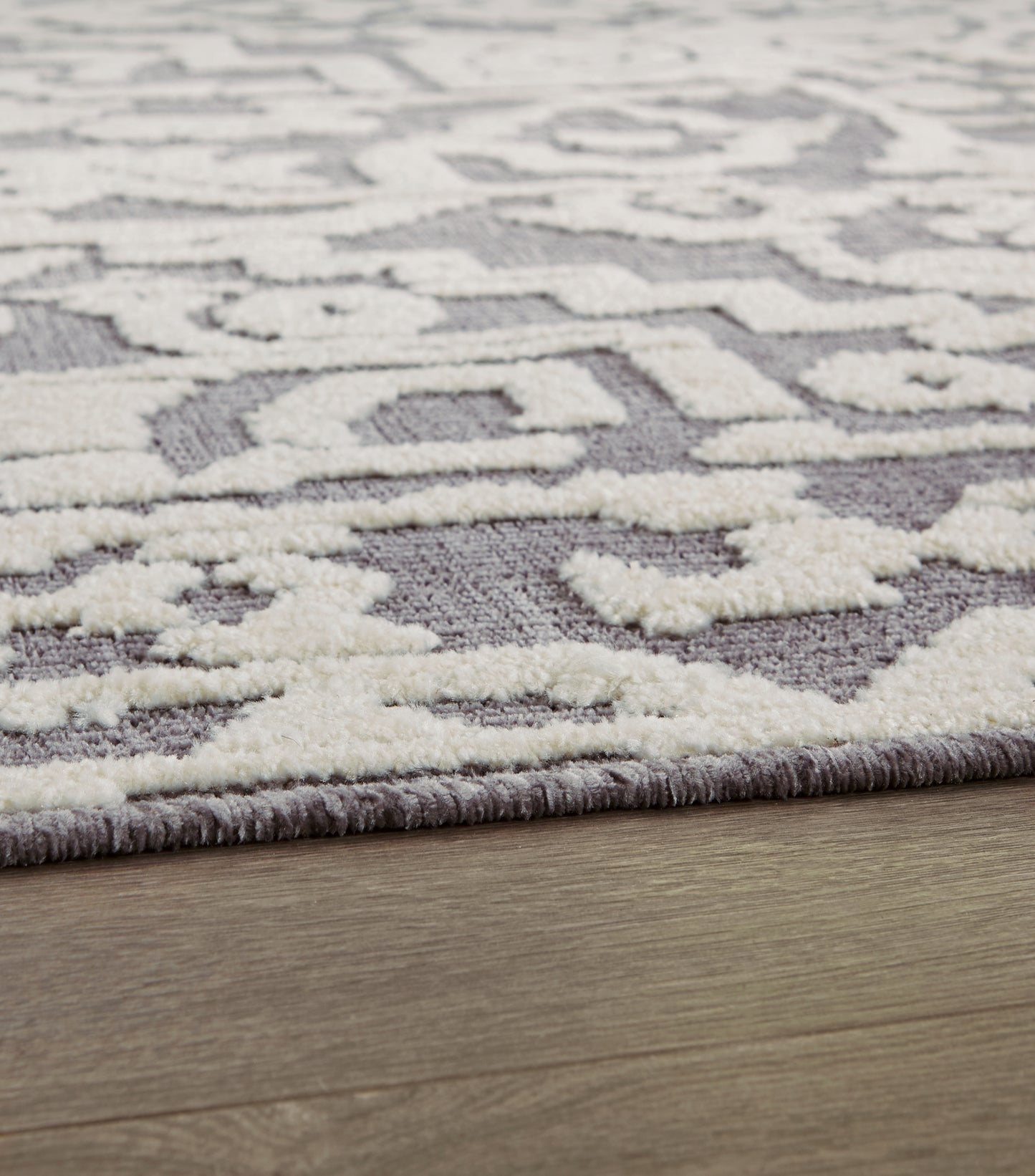 Oddetteley 5'1" x 7'2" Washable Rug