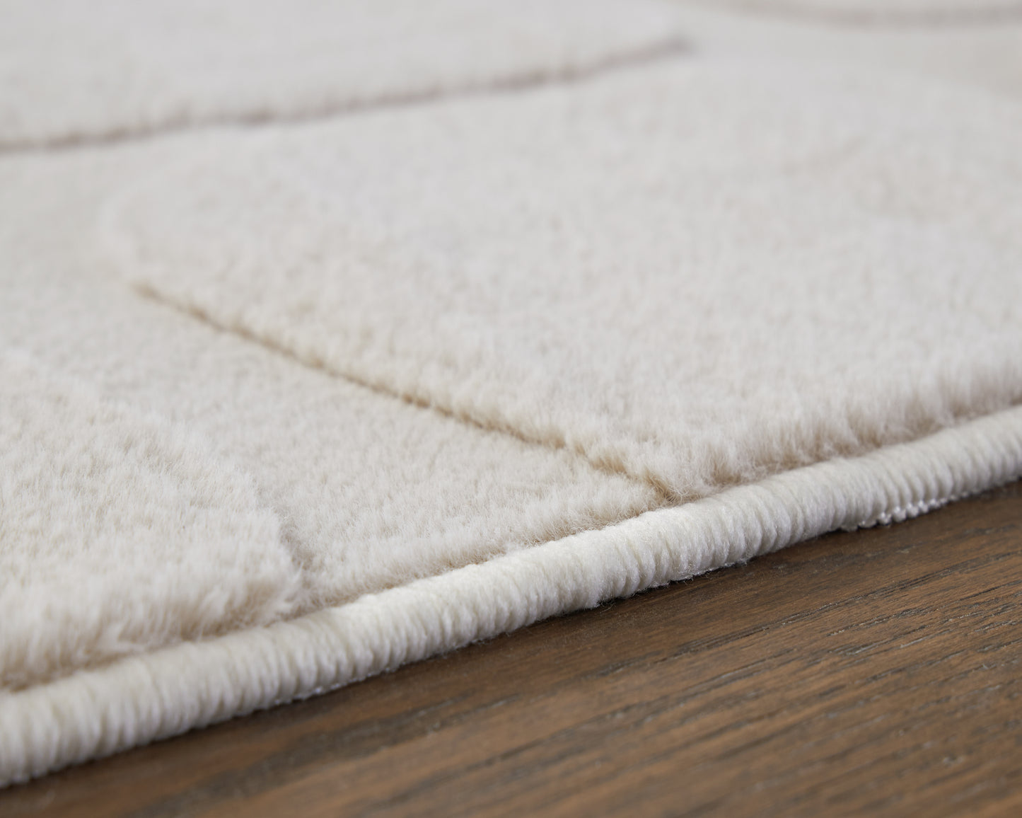 Malvinsboro Washable 5' x 7' Area Rug