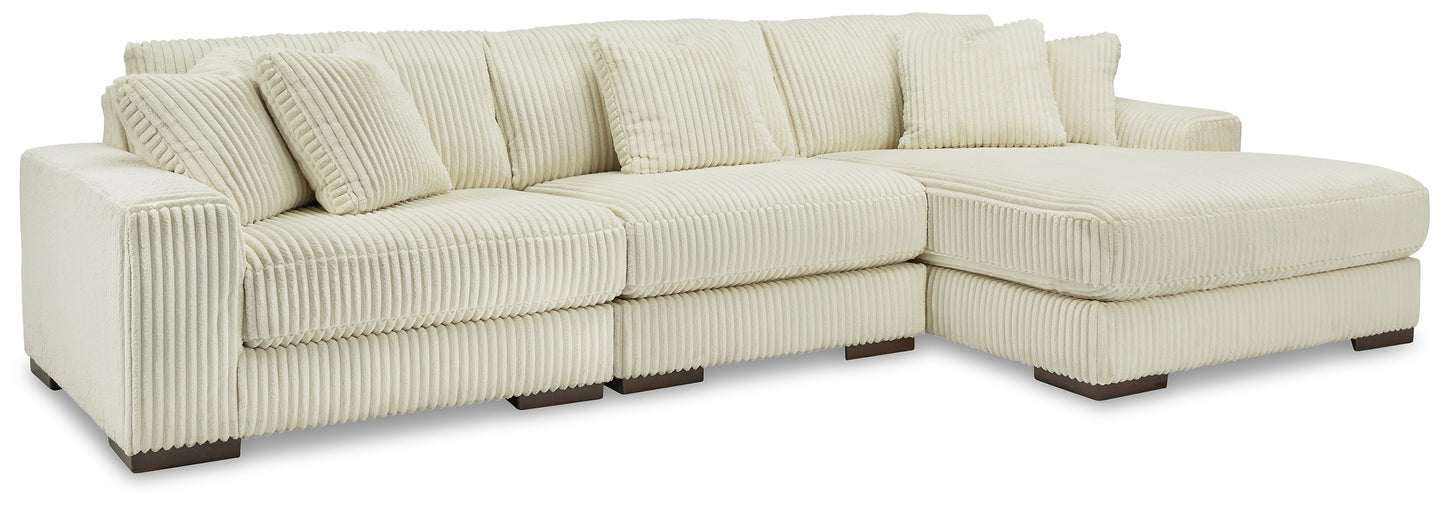 Lindyn 3-Piece Sectional with Chaise