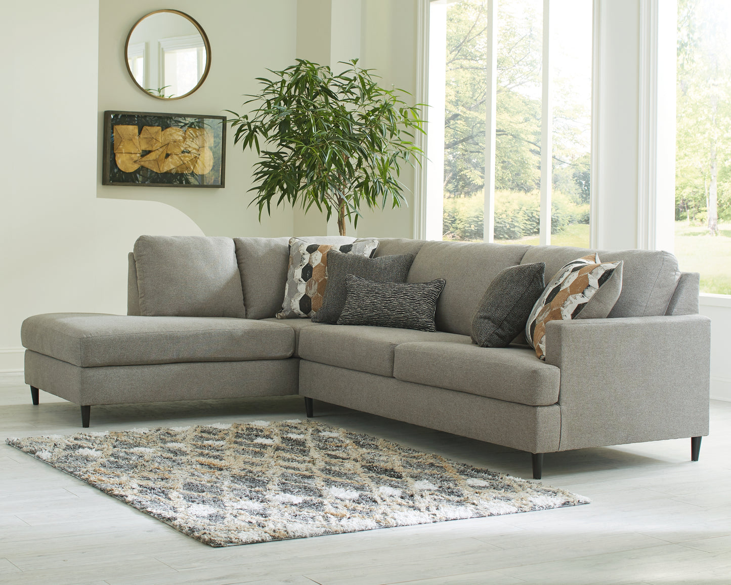 Santasia 2-Piece Sectional with Chaise