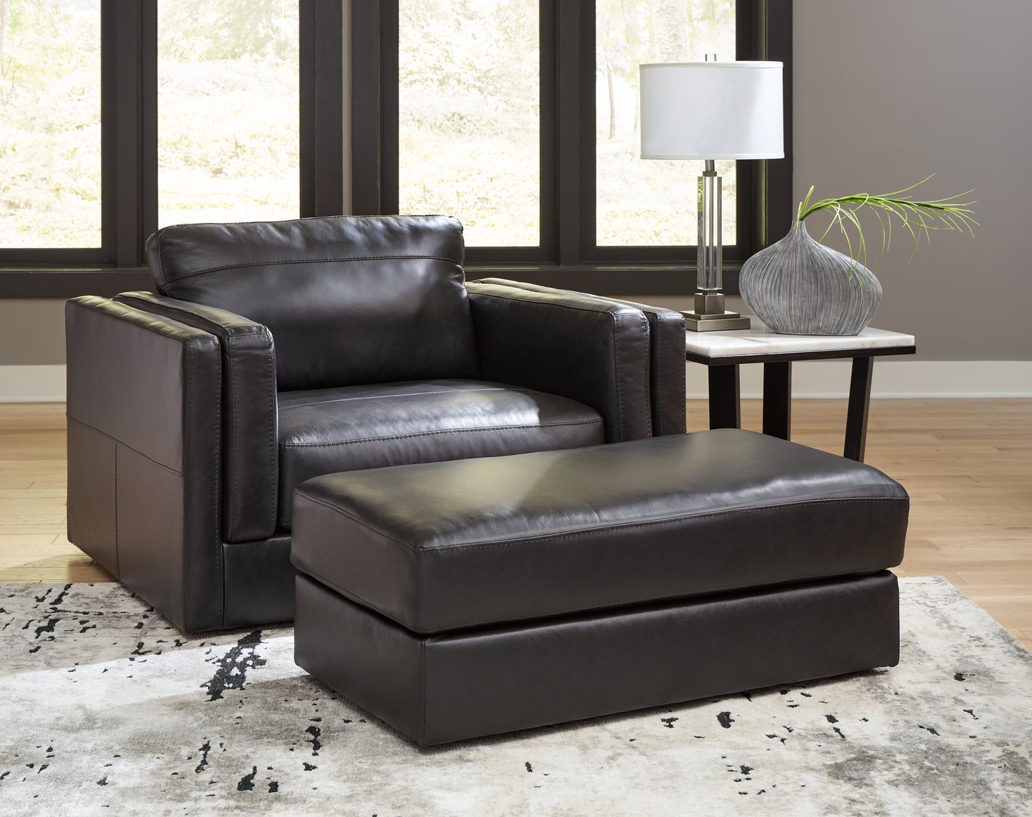 Amiata Oversized Chair and Ottoman