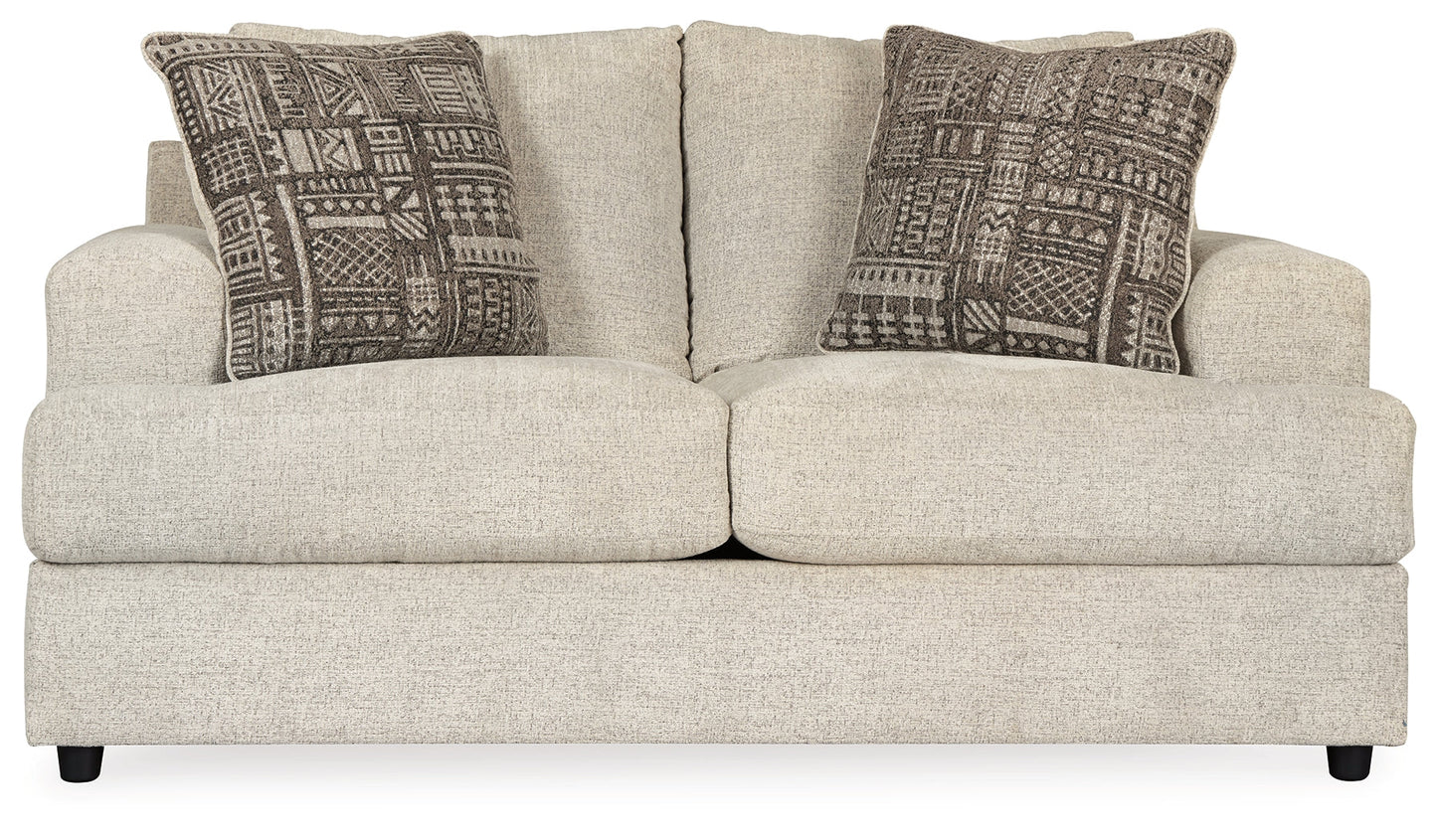 Soletren Loveseat