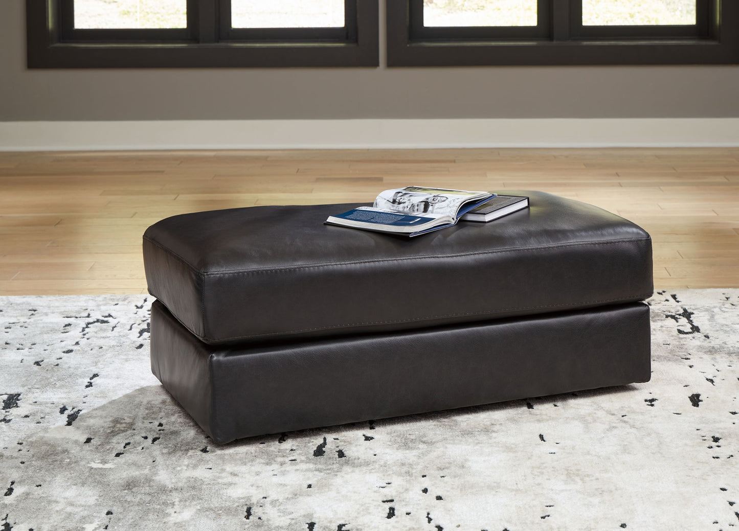 Amiata - Ottoman - Leather Match - Onyx