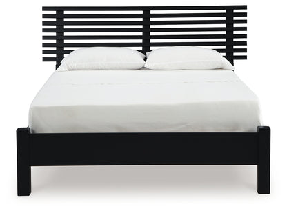 Danziar Queen Slat Panel Bed