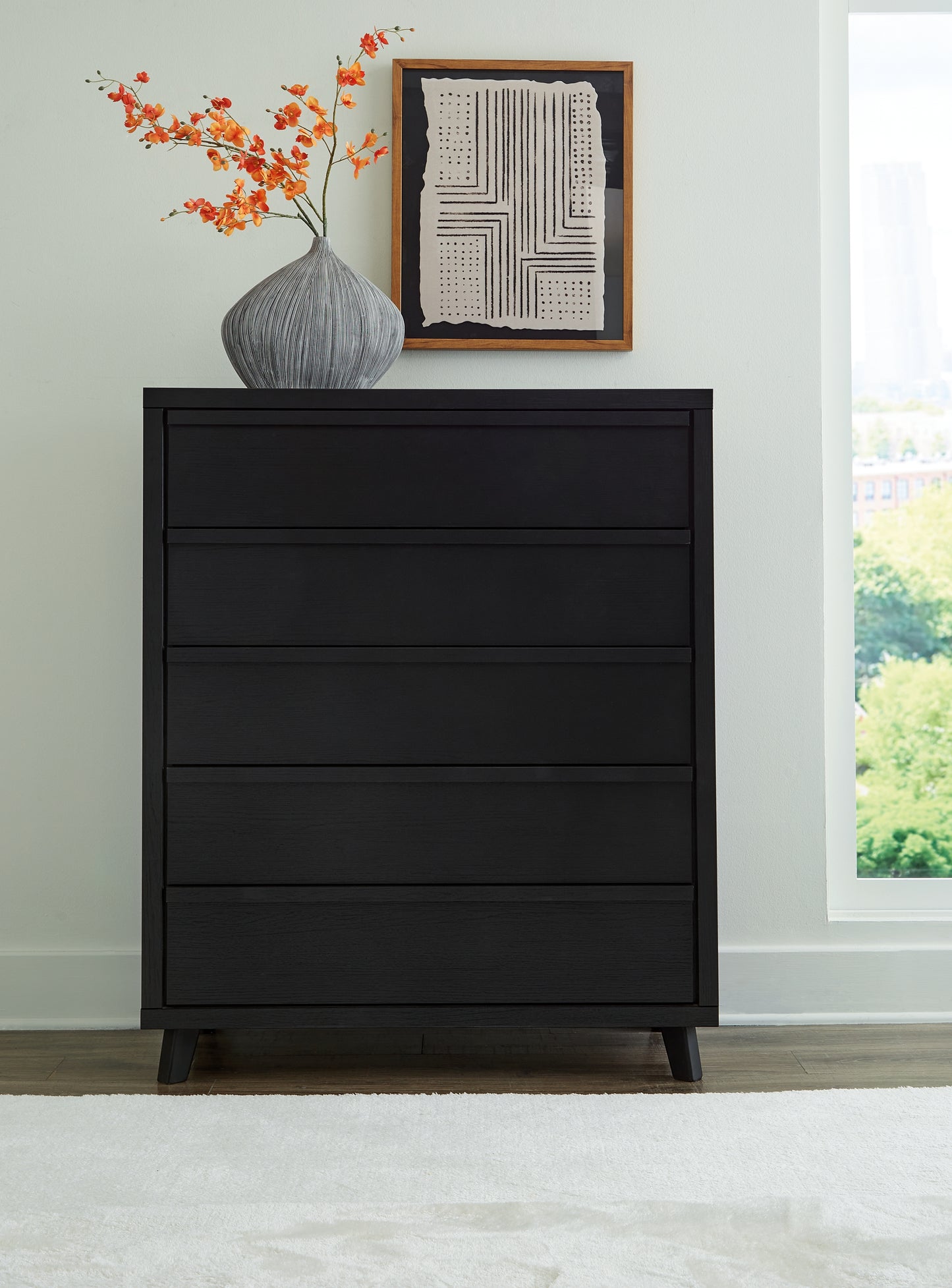 Danziar Queen Bed, Dresser, Mirror, Chest and Nightstand