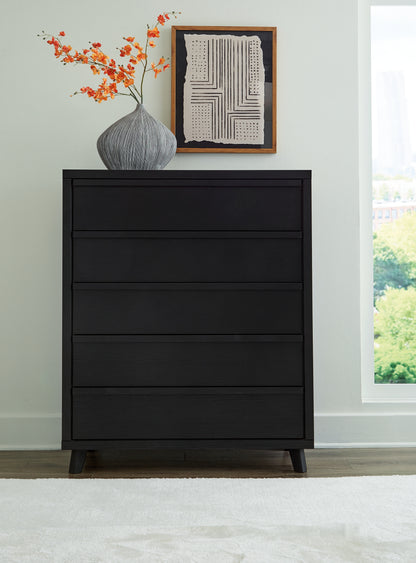 Danziar Queen Bed, Dresser, Mirror, Chest and Nightstand