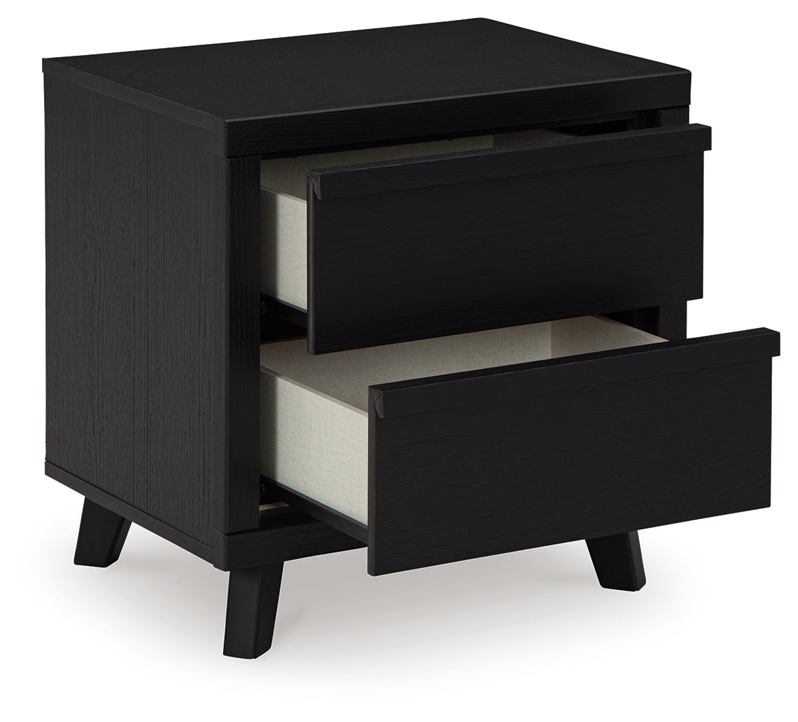 Danziar King Panel Bed, Dresser and 2 Nightstands