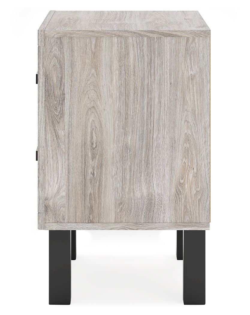 Vessalli King Panel Bed, Dresser, Mirror and 2 Nightstands