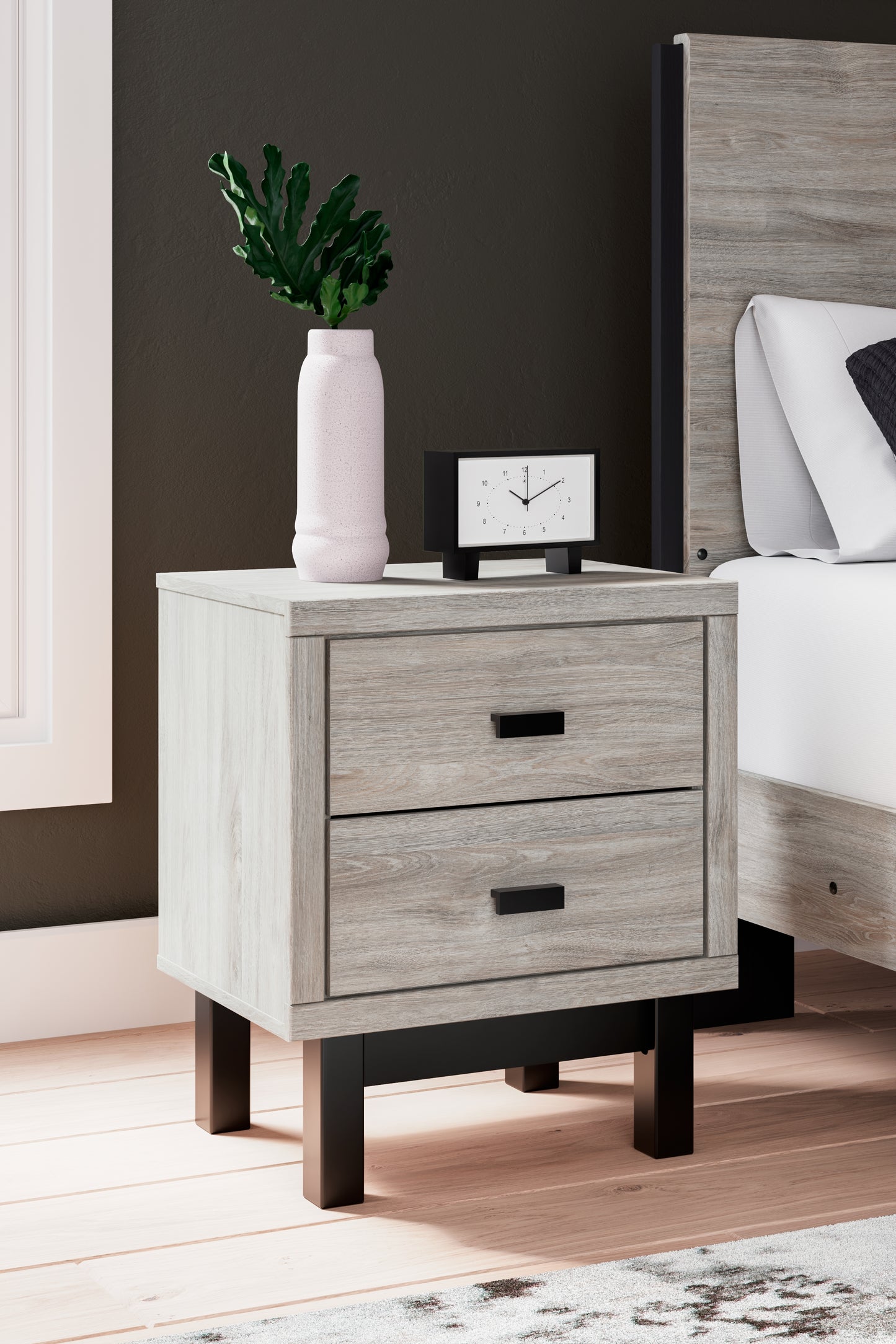 Vessalli Queen Panel Bed, Dresser, Mirror and Nightstand