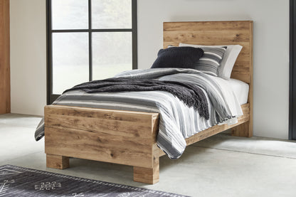 Hyanna Twin Panel Bed, Dresser and Mirror