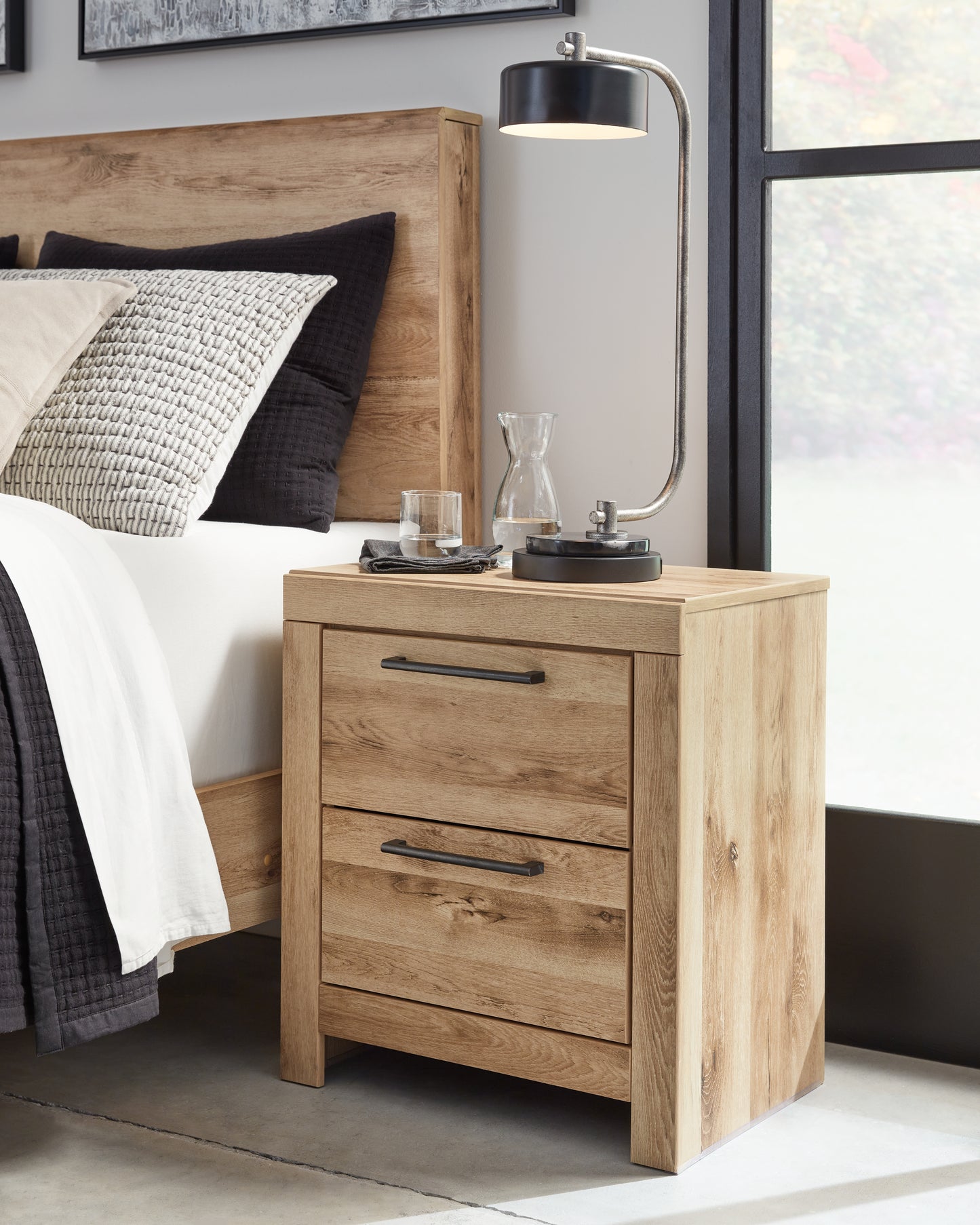 Hyanna Queen Panel Bed, Dresser, and Nightstand