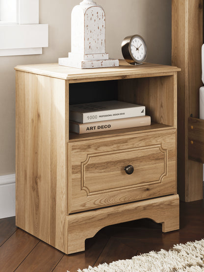 Aleaport King Panel Bed, Dresser, Mirror and Nightstand