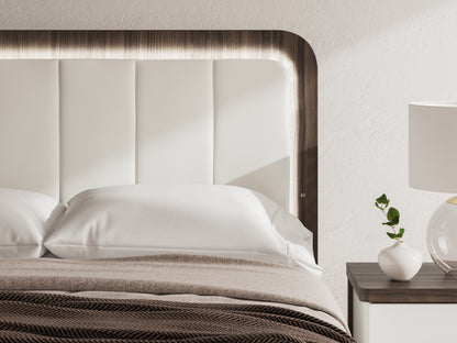 Kendanport Queen Upholstered Bed
