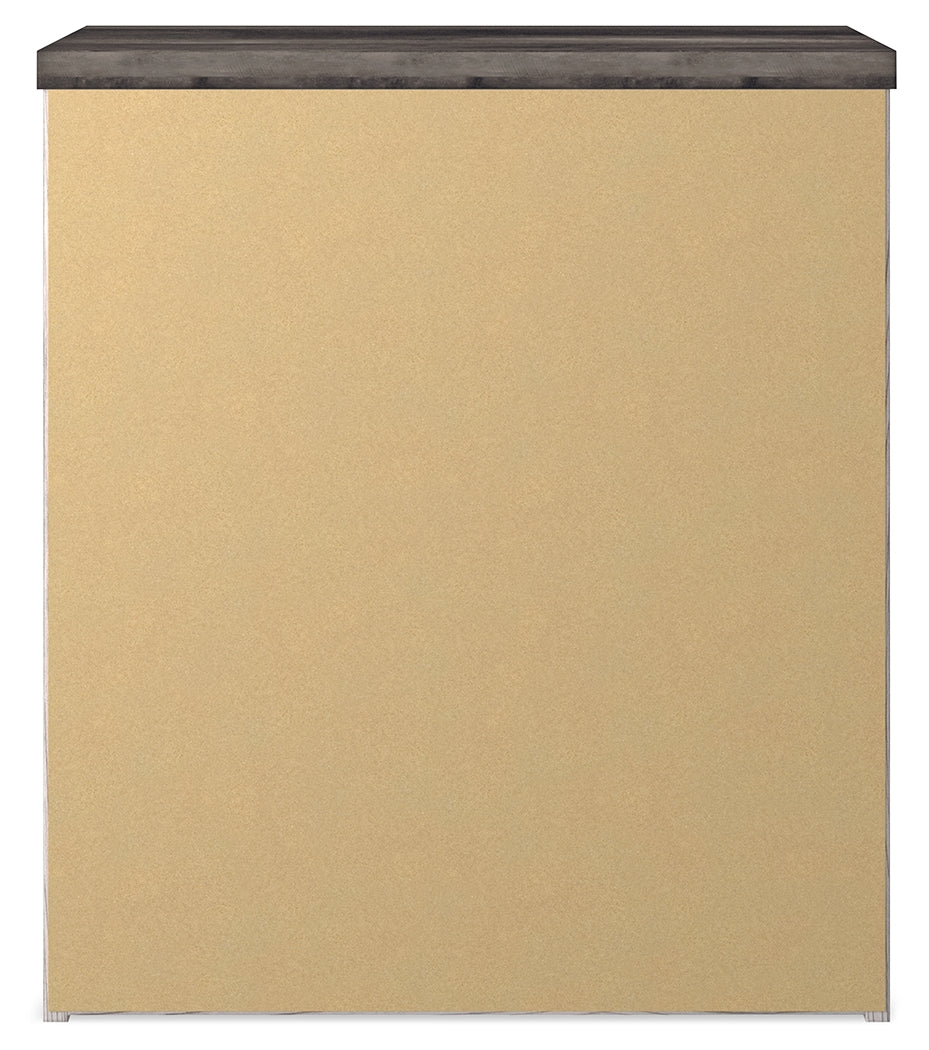 Gerridan Queen Panel Bed, Dresser, Mirror and 2 Nightstands