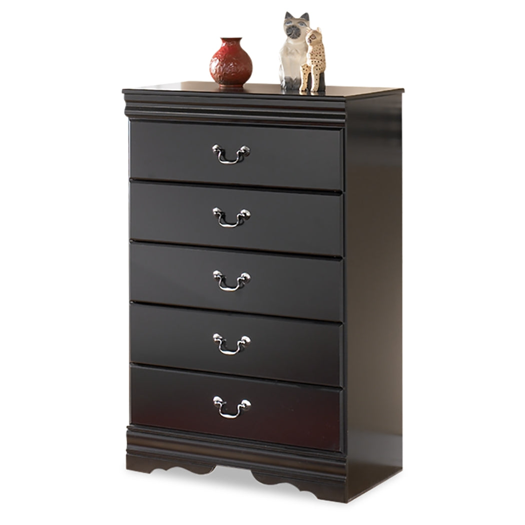 Huey Vineyard Twin Sleigh Bed with Chest of Drawers and Nightstand