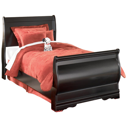 Huey Vineyard Twin Sleigh Bed with Chest of Drawers and Nightstand