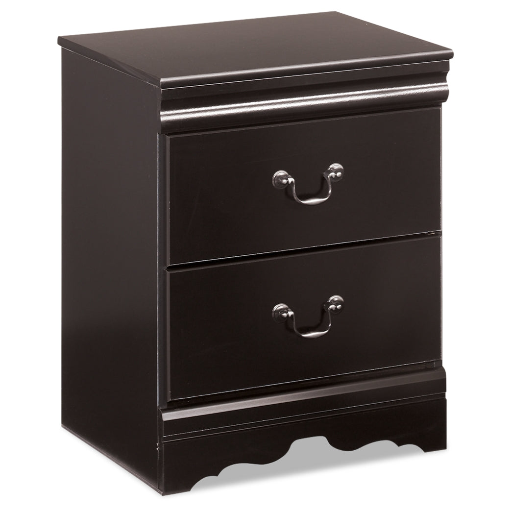 Huey Vineyard Twin Sleigh Bed with Chest of Drawers and Nightstand