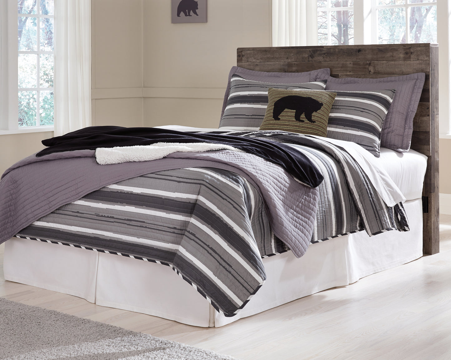 Derekson Full Panel Headboard, Chest and Nightstand