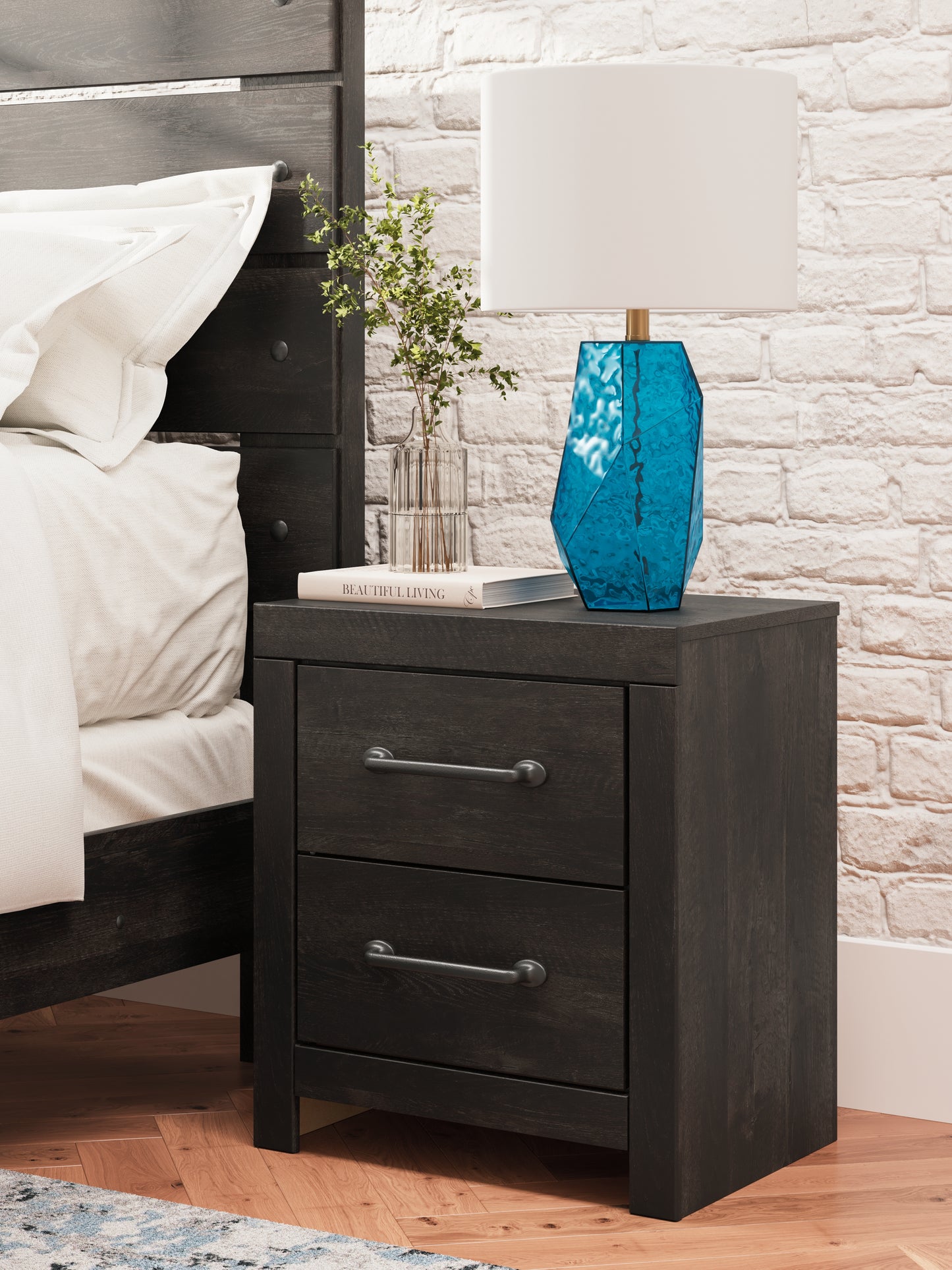 Hollivern Queen Panel Bed, Dresser, Mirror and Nightstand