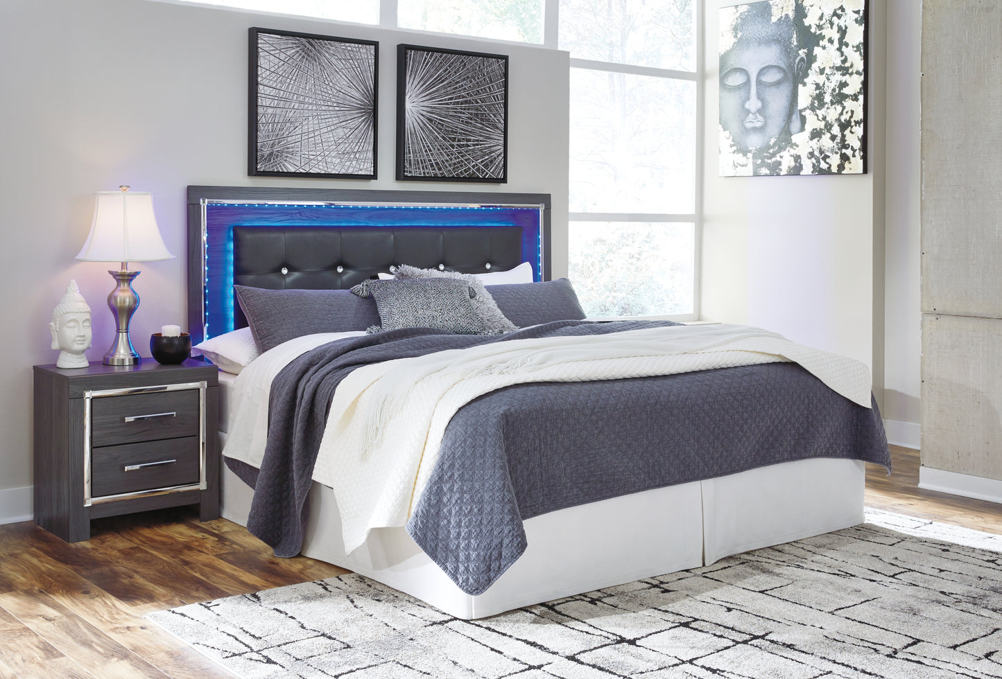 Lodanna King/Cal King Panel Headboard, Dresser, Mirror and 2 Nightstands