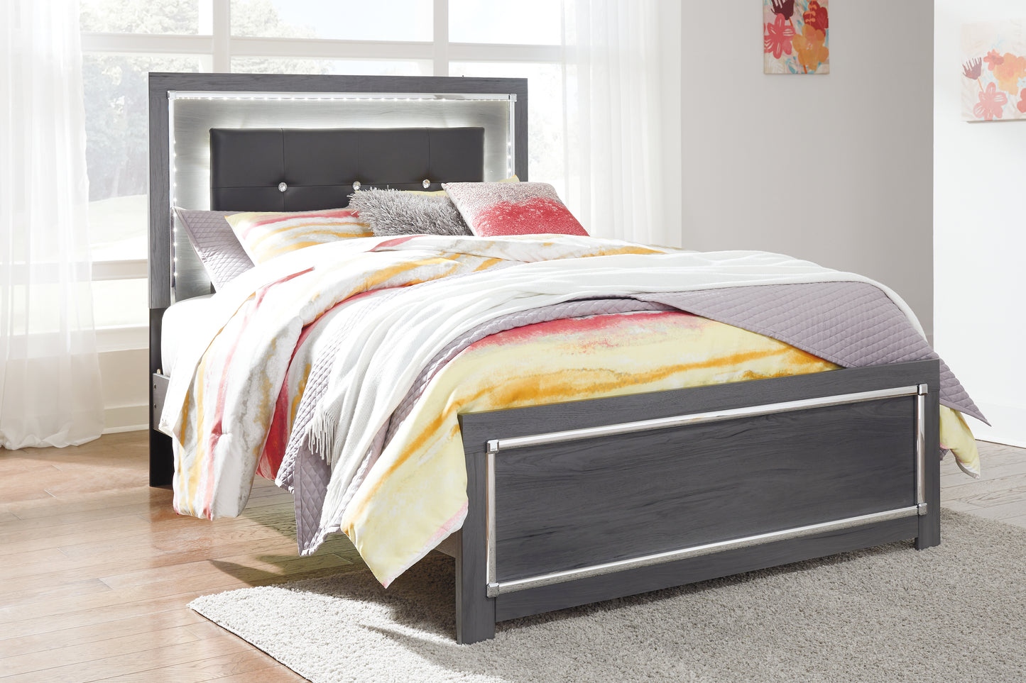 Lodanna Full Upholstered Panel Bed, Dresser, Mirror, and Nightstand