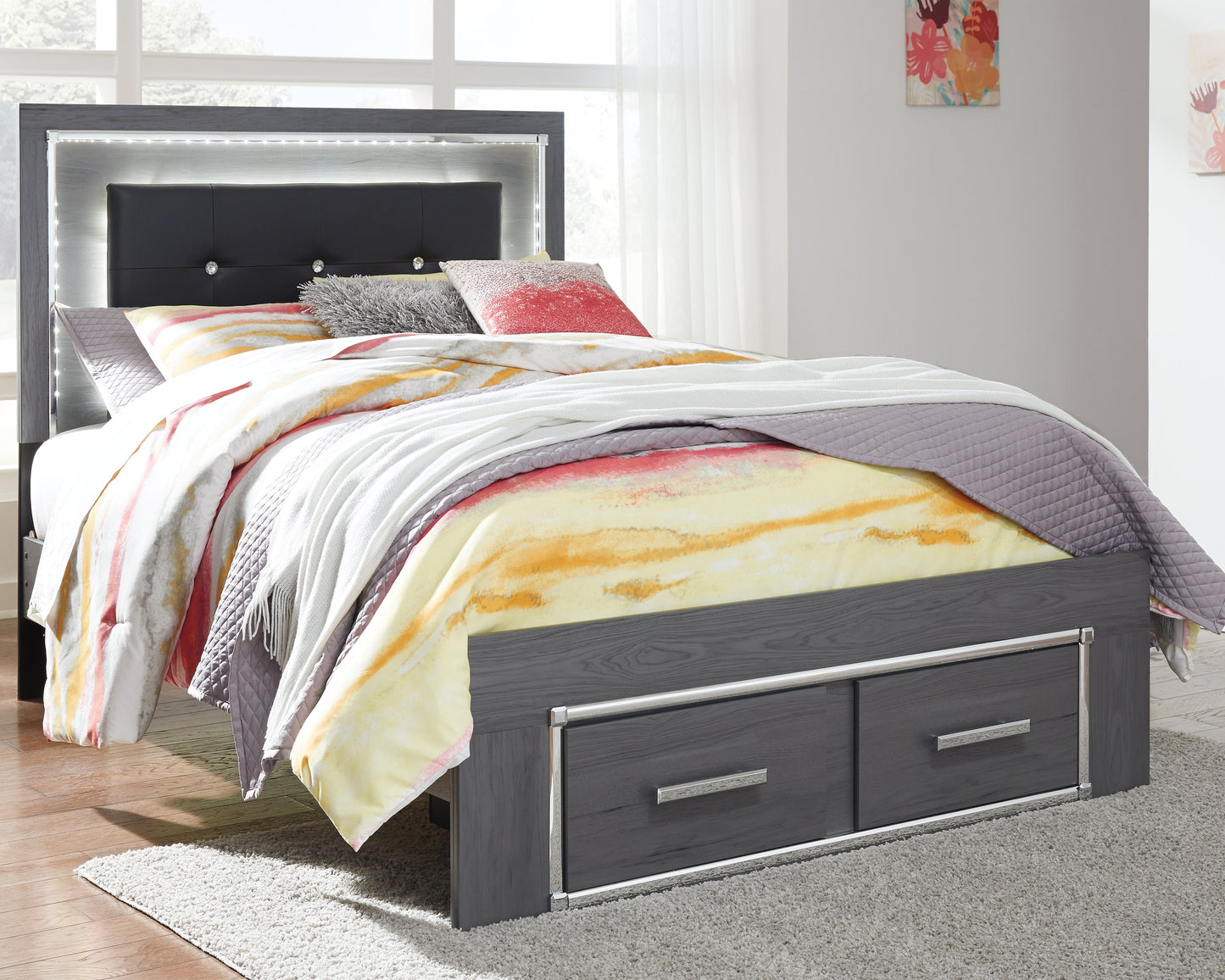 Lodanna Full Storage Bed, Chest and Nightstand