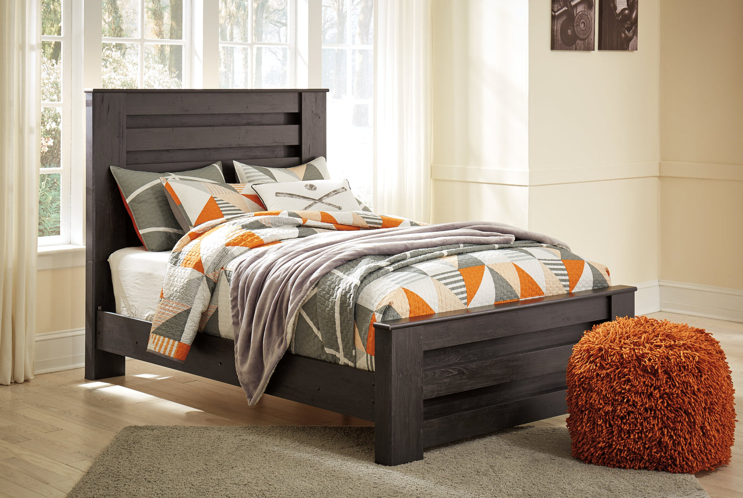 Brinxton Full Panel Bed