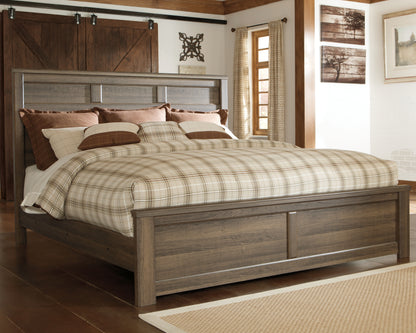 Juararo King Panel Bed and 2 Nightstands
