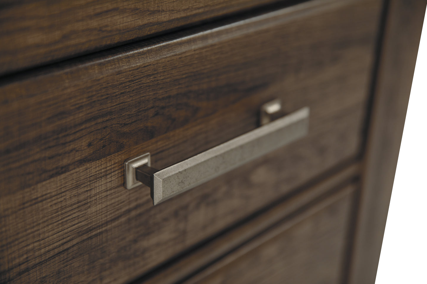 Juararo King Poster Bed, Dresser, Chest and Nightstand