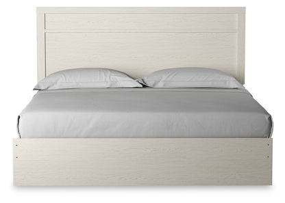 Stelsie King Panel Bed with Dresser, Mirror and Nightstand