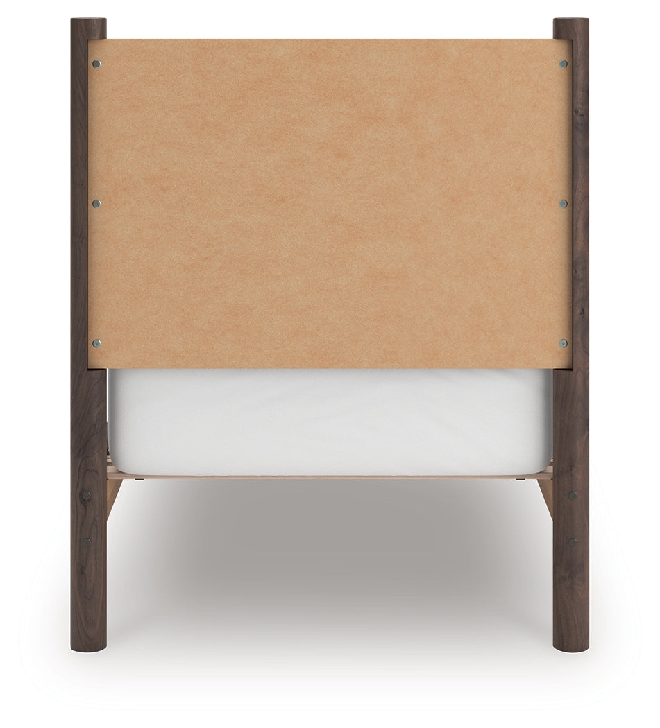 Pamytta Twin Panel Platform Bed, Dresser and Mirror