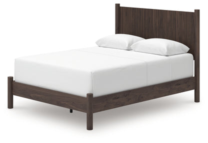 Pamytta Queen Panel Platform Bed, Dresser and Mirror