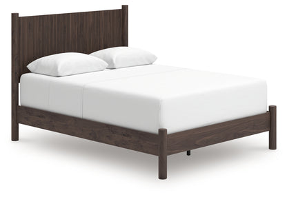 Pamytta Queen Panel Bed, Dresser, Mirror and Nightstand
