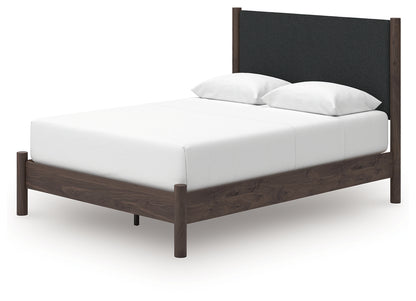 Pamytta Queen Upholstered Platform Bed, Dresser and Mirror