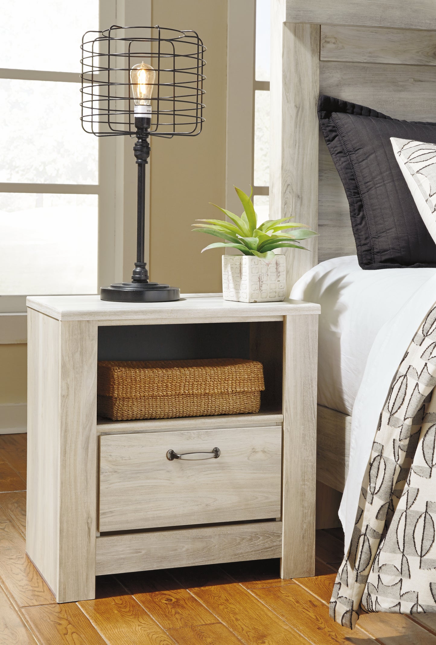 Bellaby King Panel Storage Bed, Dresser, Mirror and 2 Nightstands