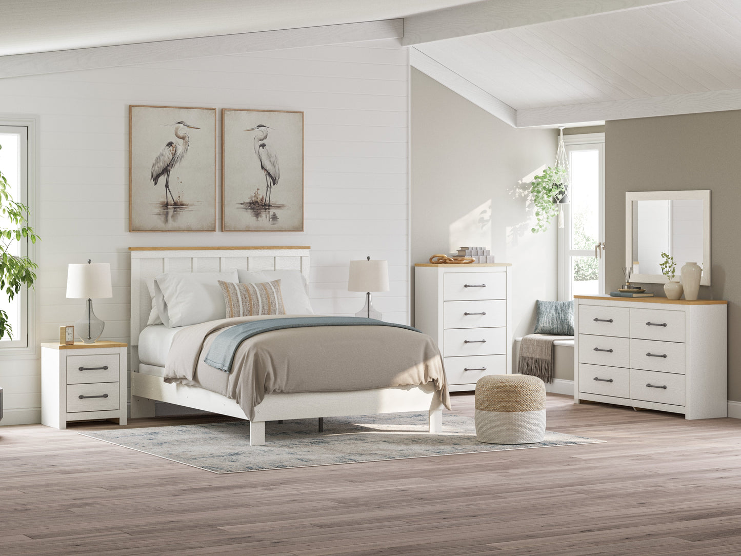 Linnocreek Queen Panel Bed, Dresser and Nightstand