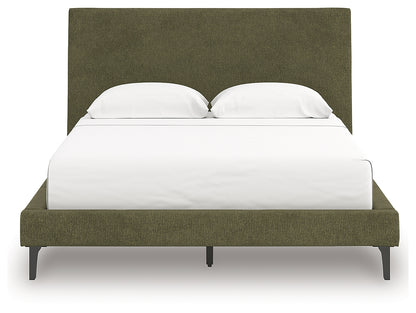Chirason Queen Upholstered Bed, Dresser and Mirror