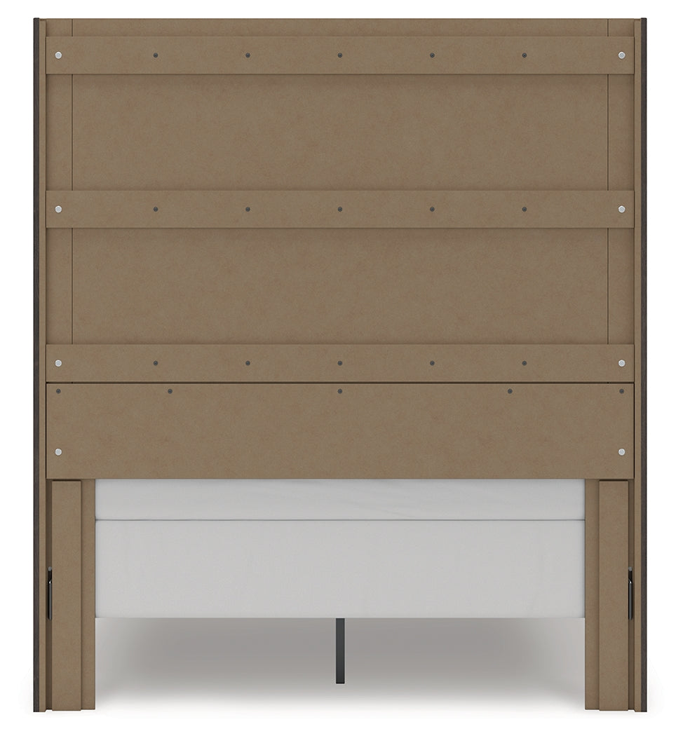 Fraluna Queen Panel Storage Bed, Dresser and Mirror