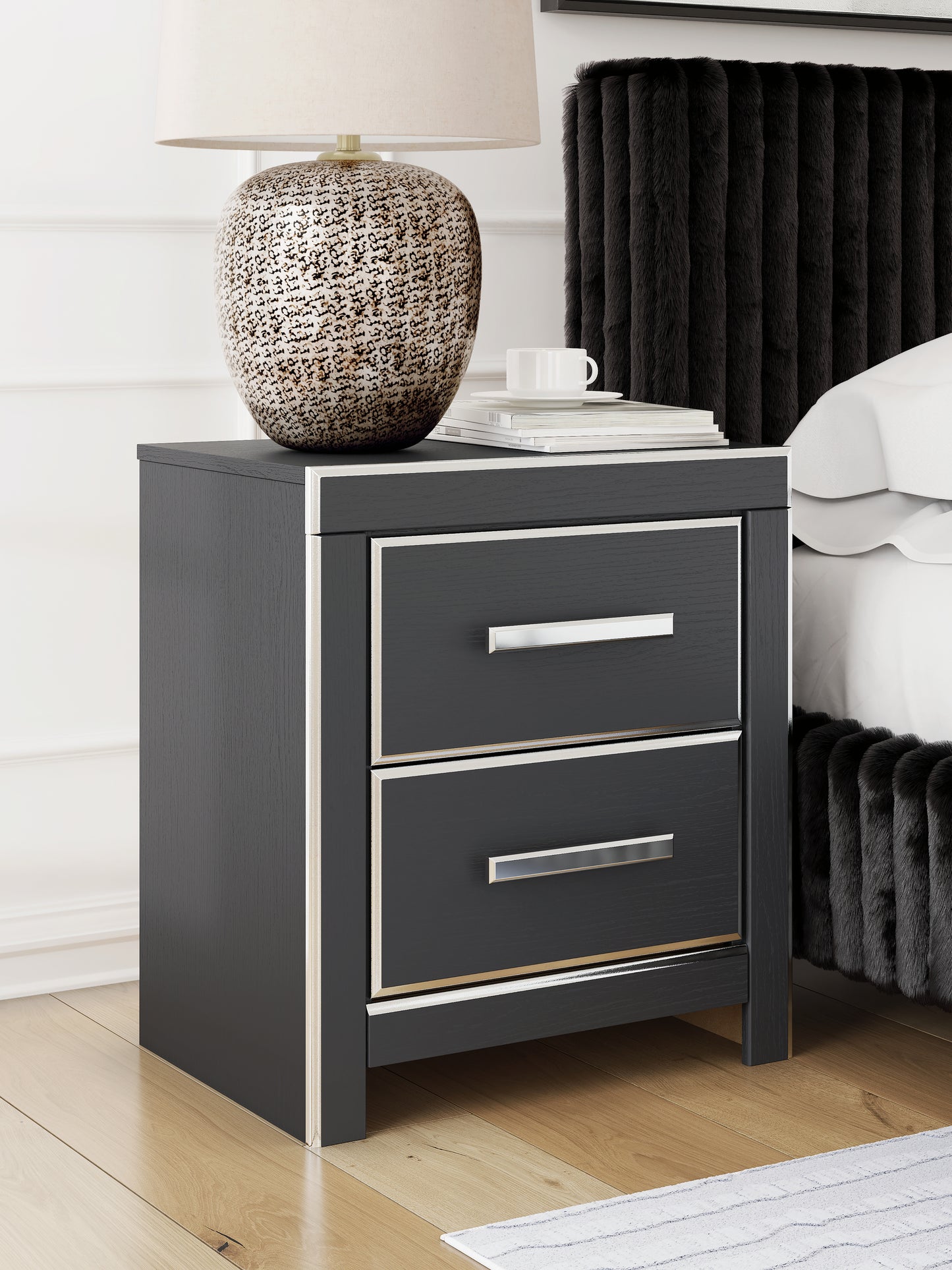Zuraleus Queen Panel Bed, Dresser, Mirror and Nightstand