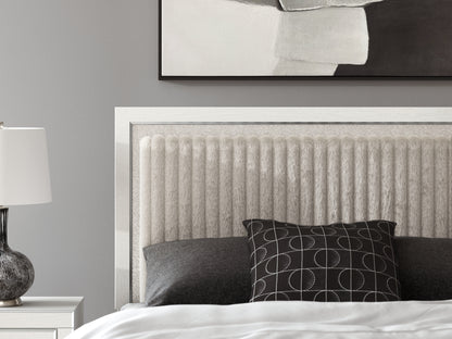 Zuraleus Queen Storage Bed, Dresser, Mirror and Nightstand