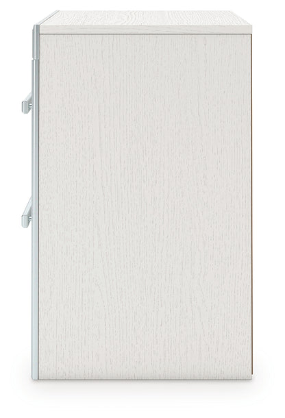 Zuraleus Queen Storage Bed, Dresser, Mirror and Nightstand