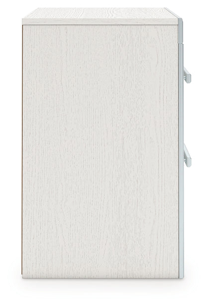 Zuraleus Queen Storage Bed, Dresser, Mirror and Nightstand